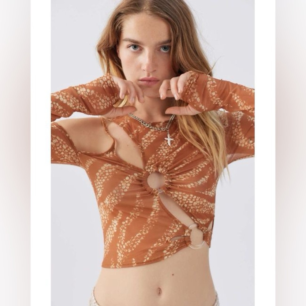 NWT Urban Outfitters Ami Sheer Keyhole Longsleeve Top Size XS